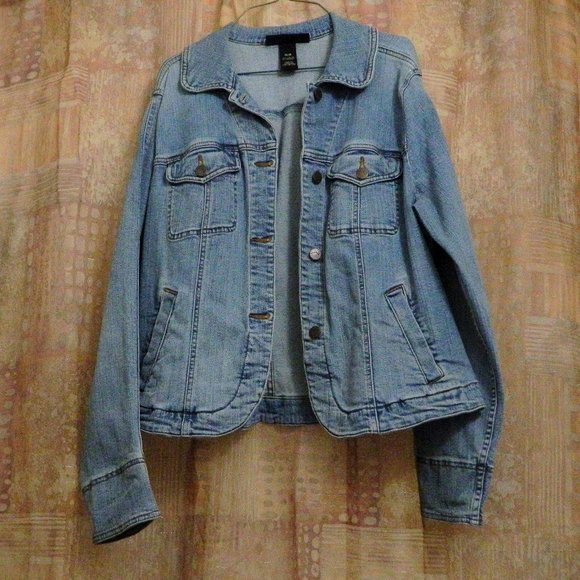 Jacket - Picture 1 of 6